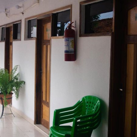 Helecho'S Hostal Hostel Encarnación Buitenkant foto