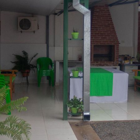 Helecho'S Hostal Hostel Encarnación Buitenkant foto