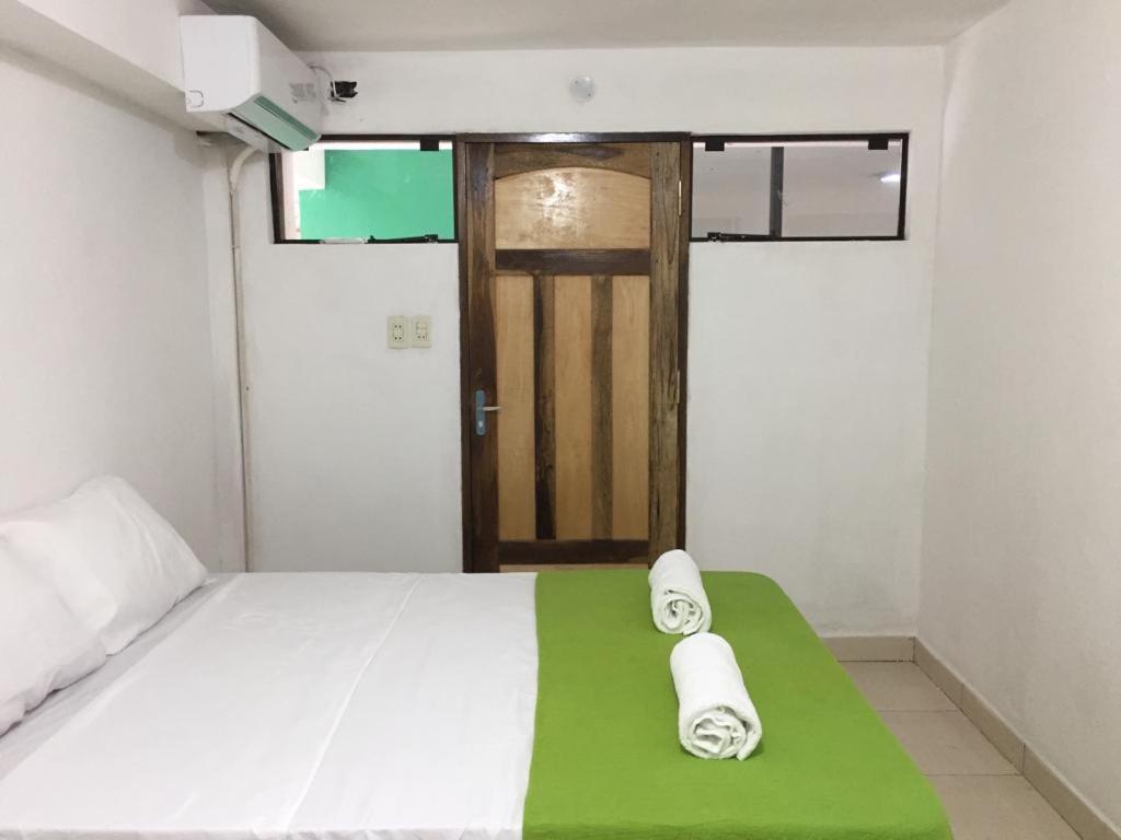 Helecho'S Hostal Hostel Encarnación Buitenkant foto